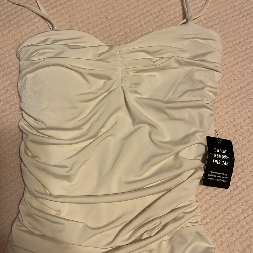 Express Rouched Body Contour Body Suit - Picture 2 of 7